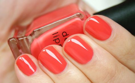 Deborah Lippmann Girls Just Wanna Have Fun Uñas Color Coral, Coral Nail Polish, Nails Photos, Pink Pictures, Wit And Delight, Coral Nails, Her Nails, Pink Nail, Manicure Y Pedicure