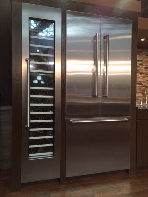 Wine cooler next to refrigerator Refrigerator Design, Modern Fridge, Modern Refrigerator, Big Fridge, American Fridge, Kitchen Appliances Luxury, Kitchen Interior Design, Dream Kitchens Design, Wine Refrigerator