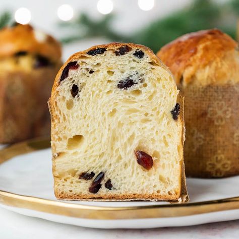 Panettone Recipes, Panatone Bread, Easy Panettone Recipe, Christmas Panettone, Italian Christmas Bread, Aip Treats, Panettone Bread, Panettone Recipe, Flavored Butters