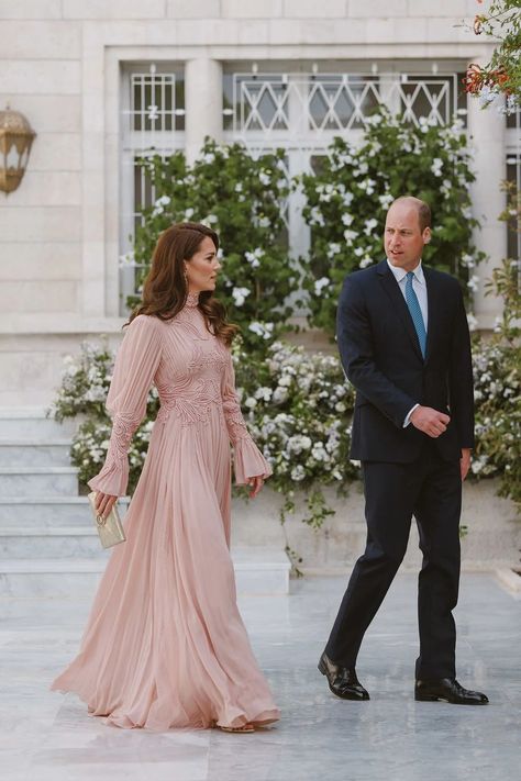 Vestidos Kate Middleton, Kate Middleton Stil, Style Kate Middleton, Düşes Kate, Prince William Et Kate, Looks Kate Middleton, Carole Middleton, Kate Middleton Wedding, Prins William