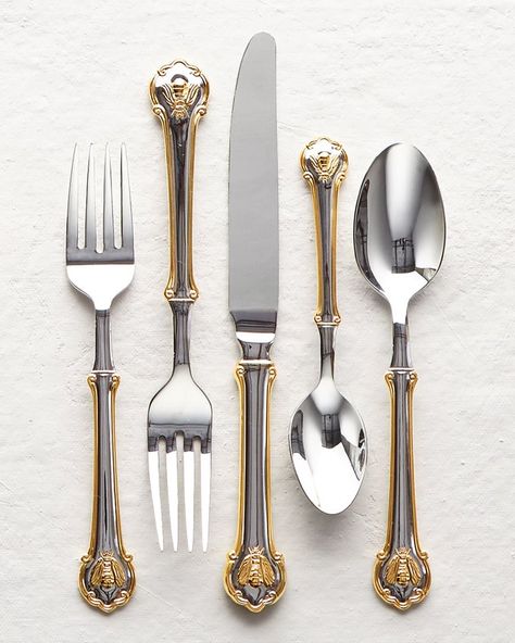 Napoleon Bee, Gold Utensils, Vase Deco, Gold Flatware, Fall Kitchen, Stainless Steel Flatware, Flatware Set, Beautiful Table, Autumn Home