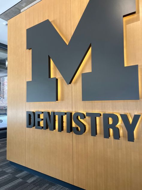 Ucla Dental School, Dental School Aesthetic, Umich Aesthetic, Dental Aesthetic, Youtuber Aesthetic, Aesthetic Dental, Dream University, Michigan University, Dental School