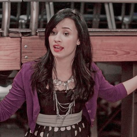 Demi Lovato Sonny With A Chance, Demi Lovato Camp Rock, Demi Lovato 2009, Sonny With A Chance, Camp Rock, Disney Channel Stars, Rock Outfit, Rock Outfits, Demi Lovato