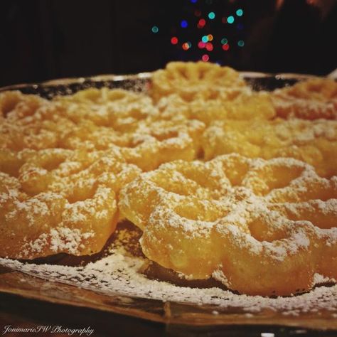 Here is a recipe for Rosette Cookies, a traditional Christmas Cookie, made with a Rosette Iron. They also look great on your holiday table. Rosettes Cookie Recipe, Rosette Recipe, How To Make Rosettes, Rosette Cookies, Traditional Christmas Cookies, Norwegian Food, Bar Recipes, Vanilla Cookies, Cookie Exchange