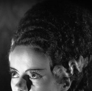 Monster Fan Club on Instagram: "The beautiful Elsa Lanchester in The Bride of Frankenstein (1935). The Bride Action Figure: https://amzn.to/3SEf45v  Instagram: https://www.instagram.com/monsterfanclub333" Penny Dreadful Lily, Diy Bride Of Frankenstein Costume, Bride Of Frankenstein Dress, Bride Of Frankenstein Wig, Only A Monster, Frankenstein Character, Bride Of Frankenstein Costume, Real Life Horror Stories, Elsa Lanchester