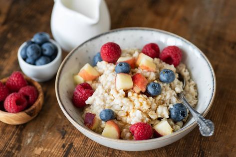 Steel-Cut Oats Breakfast For Diabetics Type 2, Breakfast For Diabetics, Cycling Diet, Chicken Tikka Masala Recipes, Mediterranean Diet Meal Plan, Light Breakfast, Foods High In Iron, Pasti Sani, Carb Cycling