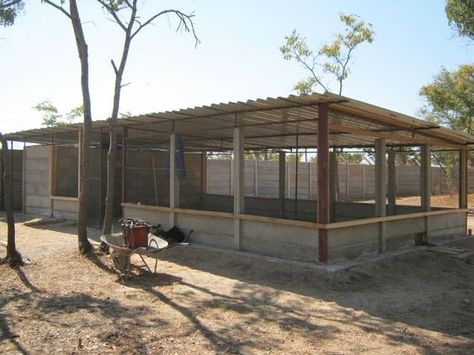 Poultry Farm Buildings, Reban Ayam, Poultry Farm Design, Livestock Shelter, Hatching Chickens, Walk In Chicken Coop, Chicken Barn, Goat House, Backyard Chicken Coop Plans