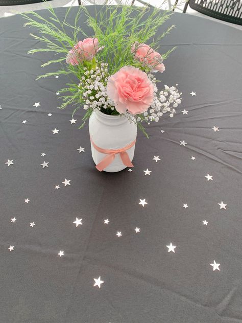 Pink And Silver Graduation Party, Pink Graduation Party Centerpieces, Lilac Graduation Party Decorations, Pink And White Graduation Party, Grad Party Inspo Pink, Light Pink Graduation Party, Girly Graduation Party, Pink Floral Graduation Party Decor, Grad Party Centerpieces