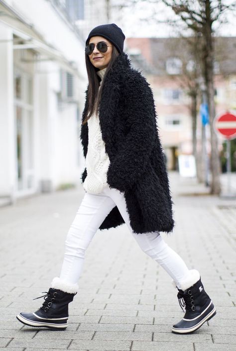 Outfit | Sorel Winter Carnival | Fashion Landscape | Bloglovin’ Sorel Winter Carnival, Sorel Snow Boots, Carnival Fashion, Winter Outfits Snow, Winter Carnival, Fashion Landscape, Sorel Winter, Winter Outfits Women, Looks Style