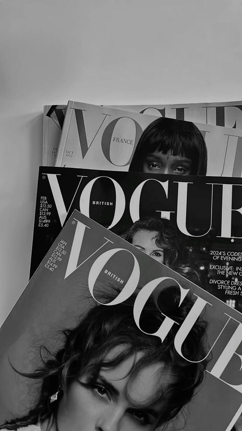 Vogue Model Aesthetic, Vintage Vogue Aesthetic, Vogue Magazine Aesthetic, Posters Vogue, Fotos Clean, Wallpaper Moda, Wallpaper Iphone Black And White, Black And White Vogue, High Fashion Aesthetic