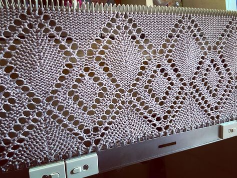 Knitting Machine Tutorial, Knitting Lace, Knitting Machine Patterns, Girl Dress Pattern, Pattern Library, How To Knit, Knit Picks, Knit Stitch Patterns, Knitting Machine