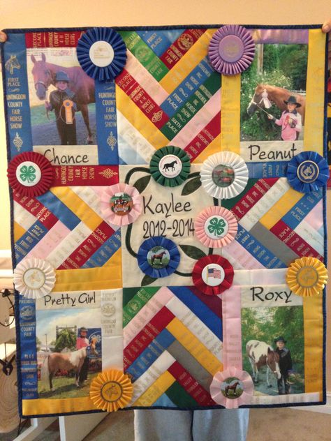 A beautiful ribbon quilt to commemorate a young 4H handler's accomplishments. Fair Ribbon Quilt, Horse Ribbon Quilt, Ribbon Quilts, Horse Show Ribbons, Horse Ribbons, Ribbon Quilt, Roxy Girls, Horse Show, Quilting Patterns