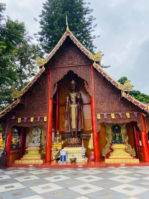 Chaing Mai, Thailand Chaing Mai Thailand, Temple, Thailand, Cabin, House Styles, Travel, Home Decor, Home Décor