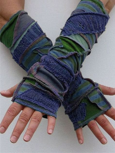 Blue Gloves, Green Accessories, Long Gloves, Casual Accessories, Halloween Party Costumes, Knitted Gloves, Vintage Casual, Unique Designers, Winter Casual