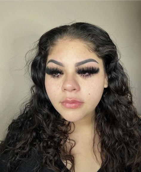 25mm Lash Extensions, Rihanna Tattoo, Baddies Outfits, Lash Ideas, Red Lips Makeup Look, Fluffy Lashes, Natural Hair Routine, Glitter Makeup Looks, Tech Aesthetic