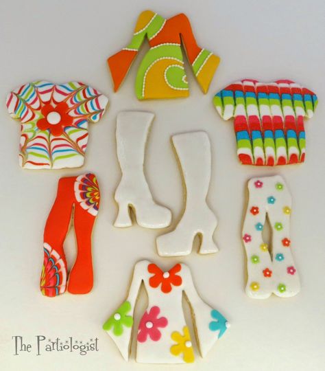 The Partiologist: 70's Theme Cookies!                                                                                                                                                      More Hippie Cookies, Disco Cookies, Dress Cookies, Hippie Birthday Party, 70s Party Theme, Biscuit Ideas, 70s Theme Party, 60s Party, 60th Bday