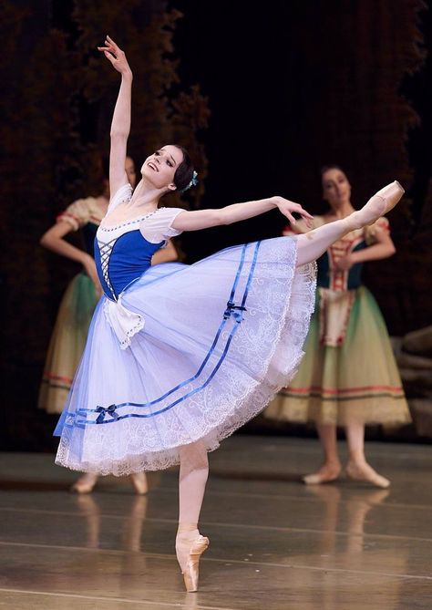 Maria Khoreva, Ballet Variations, Dance Problems, Ballet Giselle, Sleeping Beauty Ballet, Twelve Dancing Princesses, Ballet Gif, Ballet Dance Photography, Ballet Posters