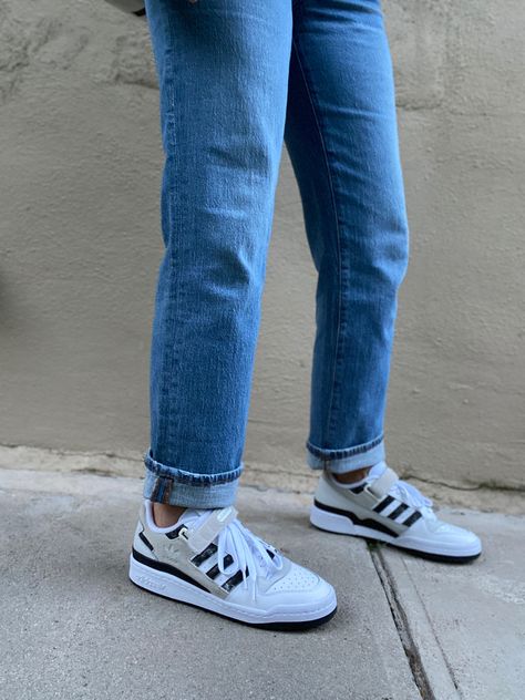 Tote Bag Ootd, Adidas Forum Bold Beige, Adidas Forum Low Bella, Forum Low Classic Shoes, Adidas Forum Low Outfit, Adidas Forum Parley, Fall Cozy Outfit, Adidas Forum Wonder White, Vintage Patagonia Fleece