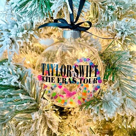 Taylor Swift Eras Tour Bracelets, Eras Tour Bracelets, Friendship Ornaments, Taylor Swift Christmas, Taylor Swift Party, Taylor Swift Birthday, Xmas Deco, Taylor Swift Eras Tour, Taylor Swift Eras