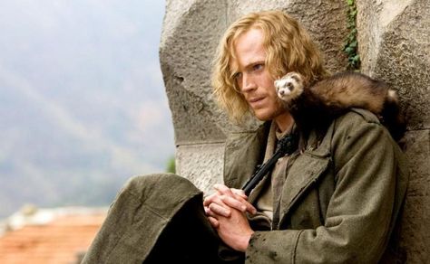 Just ignore the weasel on his shoulder, and you have Audux! Inkheart Aesthetic, Inkheart Movie, Dominion Michael, A Ferret, Creeped Out, Paul Bettany, The Best Man, Childhood Movies, Jennifer Connelly