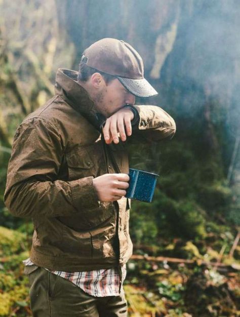 Ditch the Hoodie: Men's Rugged Style (26 Photos) - Suburban Men Lumberjack Aesthetic, Outdoorsmen Style, Mens Outdoor Fashion, Trekking Outfit, Lumberjack Style, Mens Rugged, Outdoorsy Style, Rugged Men, Mens Fashion Rugged