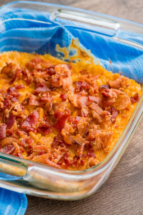 Trisha Yearwood’s Charleston Cheese Dip – 12 Tomatoes Charleston Cheese Dip, Trisha Yearwood Recipes, Baked Dips, Best Party Appetizers, Hamburgers Grilled, Cooking Panda, Butter Crackers, Cheese Dip Recipes, Trisha Yearwood