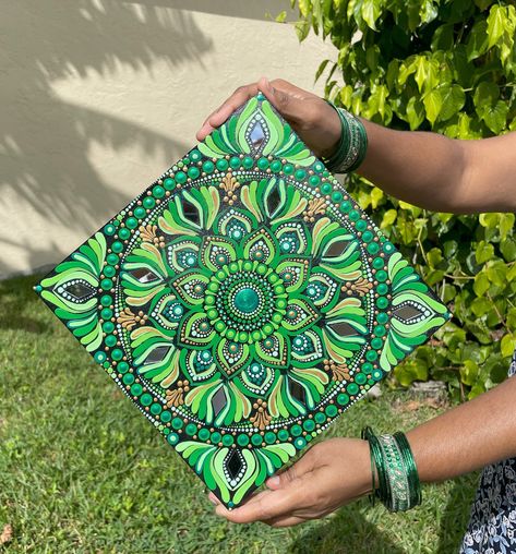 Heart Chakra Painting, Chakra Painting, Green Chakra, Chakra Mandala, Mandala Dot Art, Dot Mandala, Mandala Dots, Square Art, Wood Square