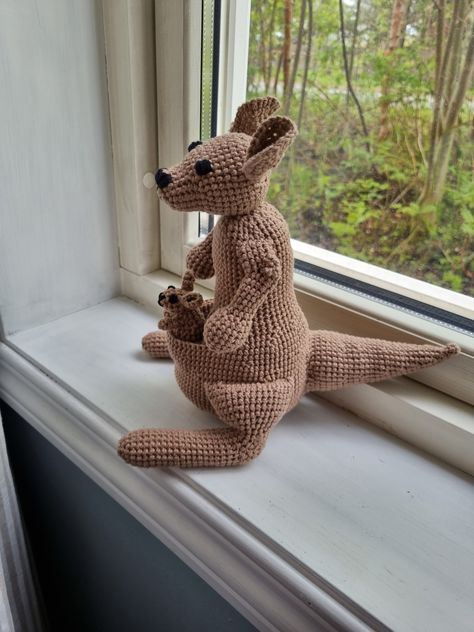 crochet pattern for Kylie kangaroo Kangaroo Crochet Pattern, Kangaroo Crochet, Kangaroo And Joey, Crochet Abbreviations, Step By Step Crochet, Crochet Instructions, How To Crochet, Room Themes, New Parents