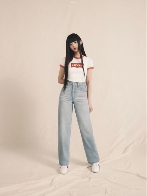 newjeans x levi’s ad update #newjeans #hanni #뉴진스 #하니 H M Outfits, Jeans Outfit Casual, Levi’s Jeans, Girl Inspiration, Outfits Casual, Kpop Outfits, Style Outfits, New Wardrobe, Jean Outfits