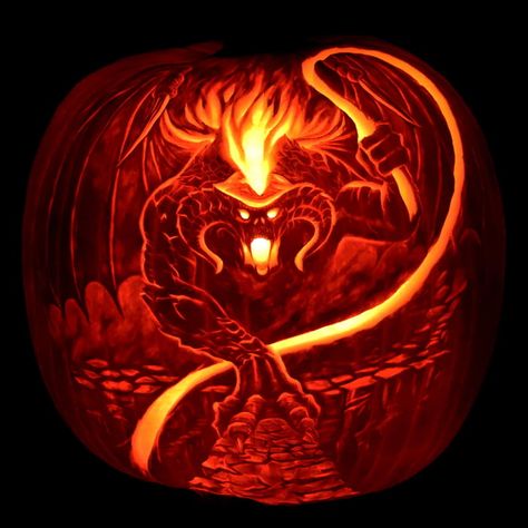 Lord Of The Rings Balrog, Carvings Designs, Halloween Pumpkins Carvings Designs, Animated Pumpkins, Halloween Diorama, Halloween Pics, Pumkin Carving, Halloween Pumpkin Carving Stencils, Pumpkin Stencils