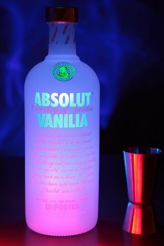 Sad nutelka Alcohol Aesthetic, Absolut Vodka, Alcohol Bottles, Milk Shakes, Getting Drunk, Party Drinks, Root Beer, Sangria, Grog