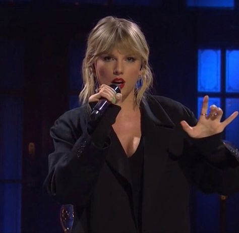 False God, Red Taylor, Swift 3, Taylor Swift Wallpaper, Mon Cheri, Taylor Swift Pictures, Snl, Beautiful Songs, Taylor Alison Swift