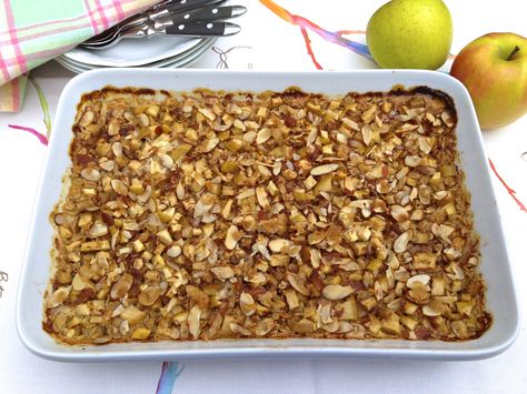 Apple Crisp Baked Oatmeal — The Fountain Avenue Kitchen Baked Oatmeal, The Fountain, Oatmeal Recipes, Breakfast Time, Apple Crisp, Apple Recipes, Healthy Foods, Breakfast Brunch, Apples