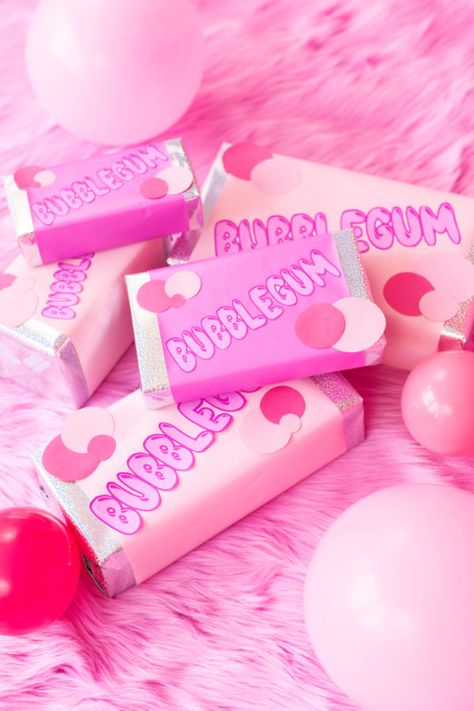 Pink Wrapping Paper, Studio Diy, Diy Gift Wrapping, Everything Pink, Christmas Gift Wrapping, Bubblegum Pink, Pink Love, Pink Candy, Color Rosa