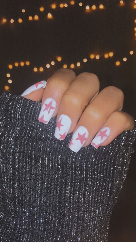 Pink With White Stars Nails, White Nails Pink Stars, White Nails With Pink Stars, Star Short Nails, Colorful Star Nails, Pink Star Nails, Adorable Nails, Star Nail Designs, Red And White Nails