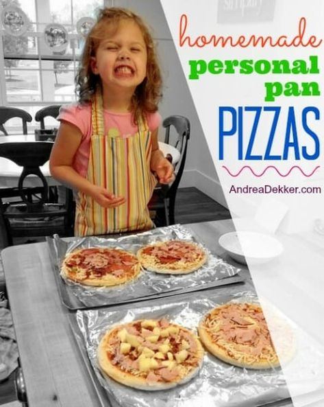 Personal Pan Pizza Recipe, Personal Pizza Recipe, Super Simple Recipes, Kids Pizza Recipes, Kids Pizza, Small Pizza, Kids In The Kitchen, Pizza Dinner, Make Your Own Pizza