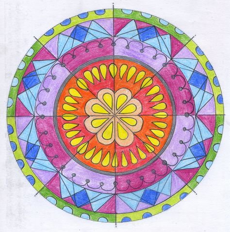 Students  have to finish the satined glass following the radial symmetry.             And then, colour the composition once finishe... Balance Drawing Ideas, Balance Drawing, Drawing Composition, Art Manifesto, Radial Balance, Symmetrical Balance, Radial Symmetry, Symmetry Design, Radial Design