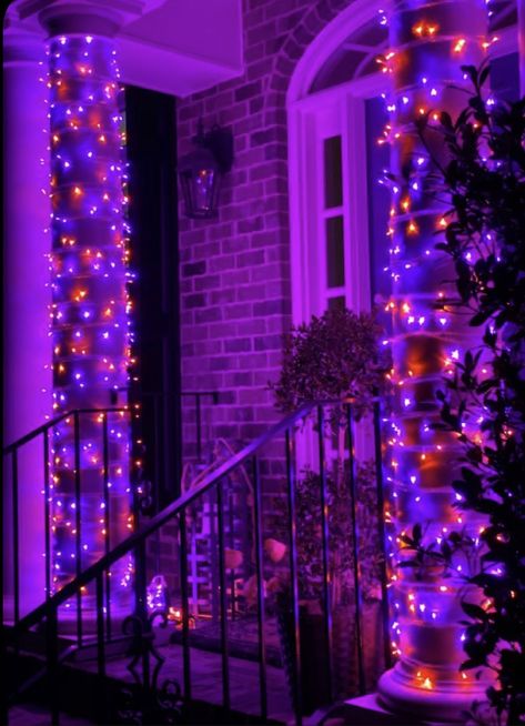 Halloween Rope Light Ideas, Halloween String Lights Ideas, Purple Halloween Lights Outdoor, Halloween Outdoor Lights, Halloween Lights Outdoor Porch, Halloween Lights Indoor, Halloween Porch Lights, Halloween Decorations Lights, Halloween Lights Outdoor