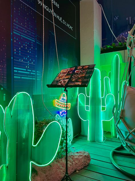 Western Festival Decor, Neon Western Party, Neon Desert Aesthetic, Space Cowboy Decorations, Desert Festival Aesthetic, Desert Theme Party Decorations, Space Cowboy Aesthetic, Disco Cactus, Neon Desert