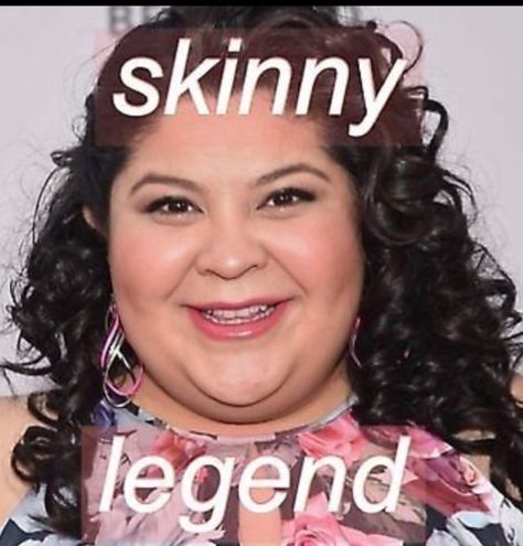 Raini Rodriguez Funny, Rani Rodriguez, Raini Rodriguez, Trisha Paytas, Disney Channel Stars, Austin And Ally, Debby Ryan, Goofy Pictures, Cute Paintings