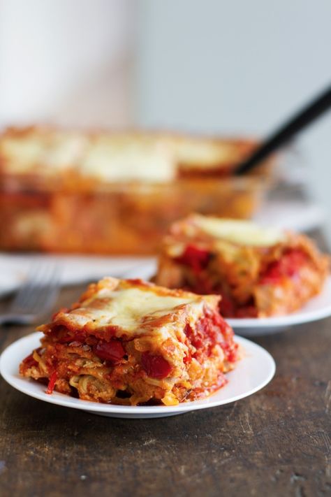 This whole wheat roasted veggie lasagna is loaded with roasted veggies, ricotta cheese, and soft whole wheat lasagna noodles. Yum! #pasta #vegetarian #pastarecipe #yum | pinchofyum.com Whole Wheat Noodles, Vegetarian Lasagne, Vegetable Lasagne, Pasta Vegetarian, Pinch Of Yum, Wheat Noodles, Veggie Lasagna, Cheese Lasagna, Vegetable Lasagna