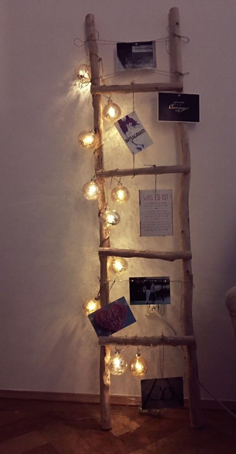 Mini Ladder Decor, Apartment Decorating Living, Wrapped Lights, Driftwood Projects, Craft Booth Displays, Old Picture Frames, Corner Decor, Branch Decor, Wall Hanging Diy