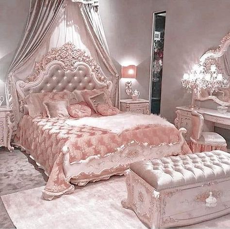 Glamour Bedroom Ideas, Fancy Bedroom, Glamourous Bedroom, Victorian Bedroom, Pink Bedroom Decor, Glam Bedroom, Dekorasi Kamar Tidur, Shabby Chic Bedrooms, Bedroom Vintage