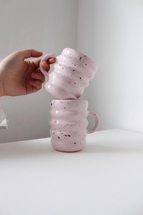 Gif Café, Handmade Pottery Mugs, Pink Coffee Mug, Large Pottery, Pink Coffee Mugs, Cup Handmade, Best Coffee Mugs, Pink Coffee, Handmade Ceramics Vase