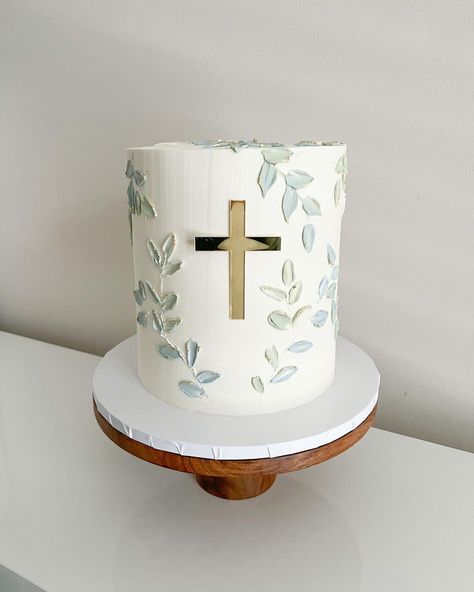 Mad Sweet Cakes | I’m obsessed with this first communion cake!… | Instagram Boy Baptism Cakes, Baptismal Cake Boy Simple, Confirmation Cakes For Boys, First Communion Cake Ideas, White Baptism Cake, Simple Baptism Cake, Baptism Sheet Cake, Baby Boy Baptism Cake, First Communion Cake Boy