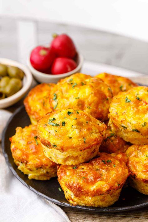 Sausage and Cheese Keto Egg Muffins - eggs, shredded cheddar cheese, fresh cilantro, red bell pepper, ground turkey sausage, olive oil (might reduce), salt, black pepper Sausage Egg Cheese Muffins, No Egg Keto, Keto Mushroom Recipes, Breakfast Recipes No Eggs, Diet Chicken Recipes, Vegan Keto Breakfast, Simple Keto Breakfast, Keto Recipes Vegetarian, Cheap Keto Recipes