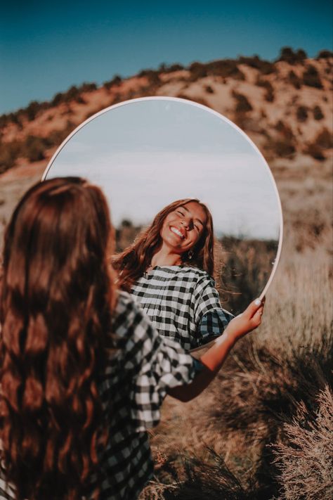 Outdoor Mirror Photoshoot, Creative Mirror Photography, Mirror Outdoor, Mirror Photography, Senior Stuff, Self Pictures, 21st Birthday Photoshoot, Solo Photo, Outdoor Mirror