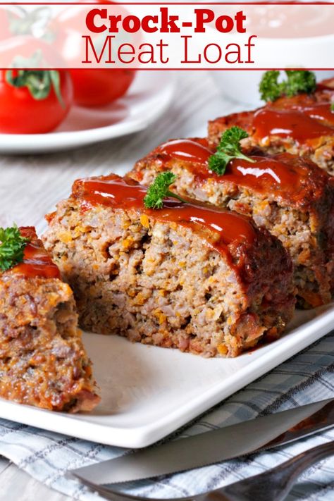 Crock-Pot Meat Loaf - Perfect for Sunday dinner with your family this recipe for Crock-Pot Meat Loaf comes out moist and delicious when made in your slow cooker! [Low Sugar & only 7 Weight Watchers SmartPoints per serving!] #CrockPotLadies #CrockPot #SlowCooker #Meatloaf #ComfortFood #FrugalRecipes #KidFriendly Easy Healthy Meatloaf Recipe, Cracker Barrel Meatloaf Recipe, Meatloaf Recipes Healthy, Cracker Barrel Meatloaf, Cracker Barrel Recipes, Healthy Meatloaf, Healthy Crackers, Fried Apples, Cracker Barrel