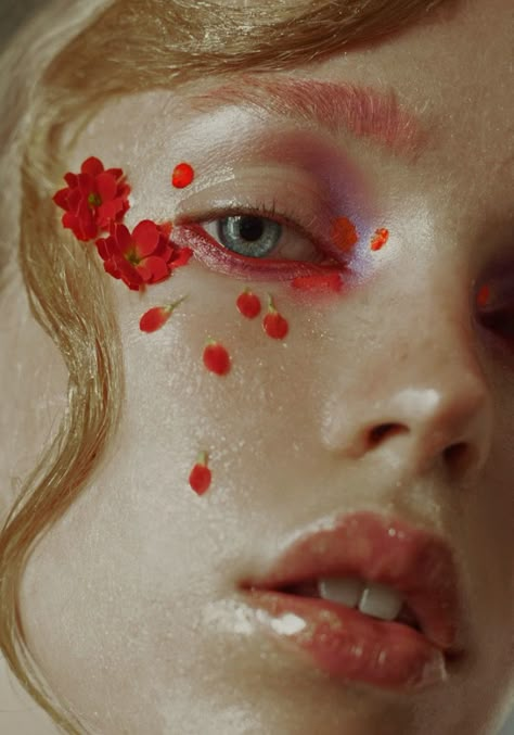 Flower Child Makeup, Editorial Make-up, Marta Bevacqua, Make Up Kits, Flower Makeup, Beauty Make-up, Beauty Shoot, Editorial Makeup, Make Up Hair