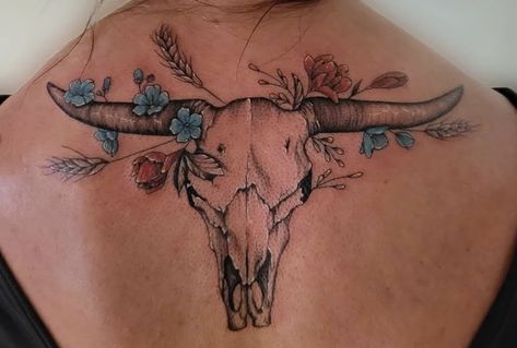 Shoulder Half Sleeve Tattoos For Women Unique, Western Cow Tattoos For Women, Western Tattoos Leg, Long Horn Back Tattoo, Forearm Tattoo Women Country, Cow Skull Back Tattoo, Country Half Sleeve Tattoos For Women, Western Tattoos With Turquoise, Cattle Skull Tattoos For Women